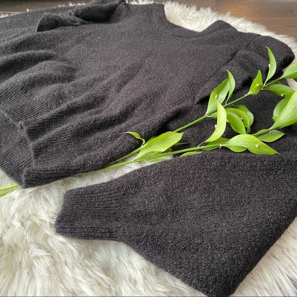 H&M sweater (Small) - Picture 4 of 5